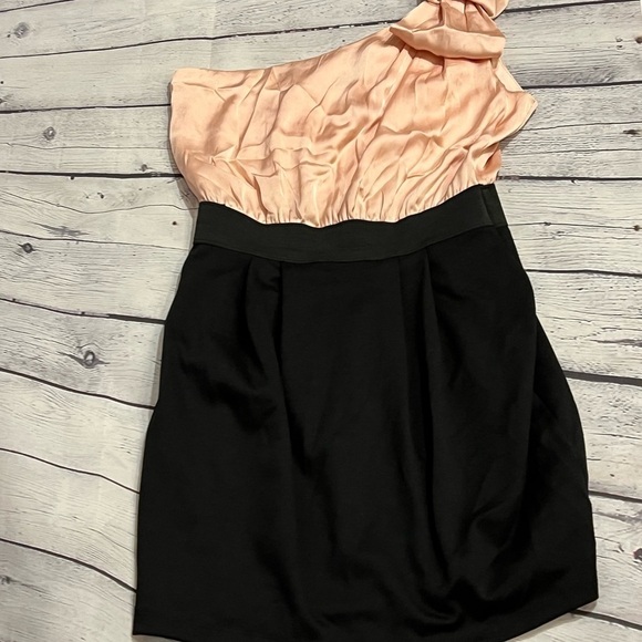 Forever 21 one shoulder dress - Picture 9 of 10